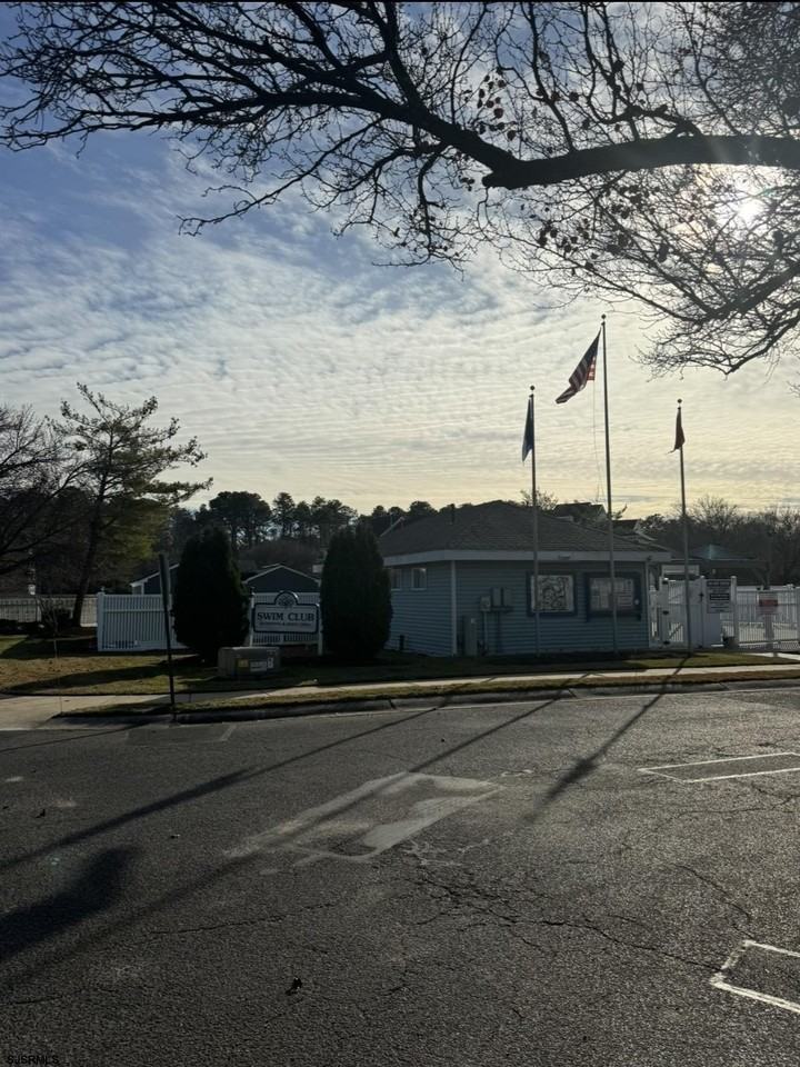 275 Heather Croft - Photo 4 of 23