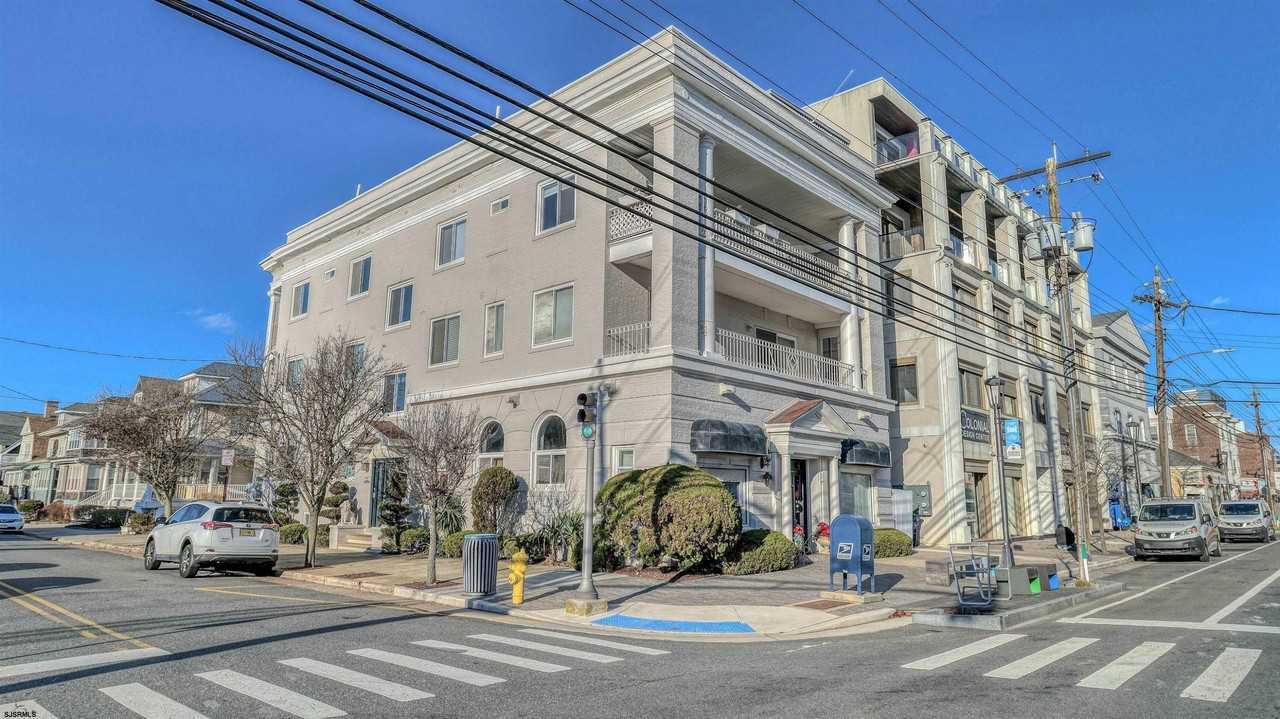 25 Surrey Avenue - Photo 3 of 27