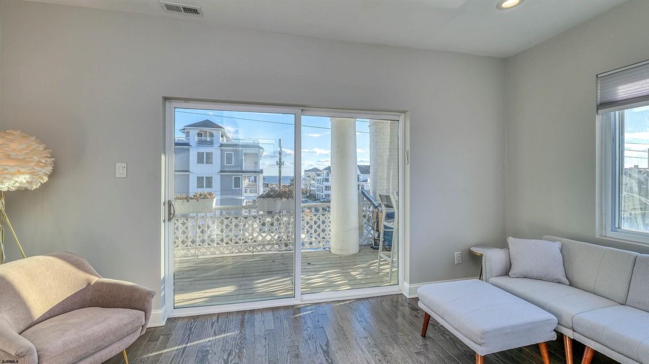 25 Surrey Avenue - Photo 5 of 27