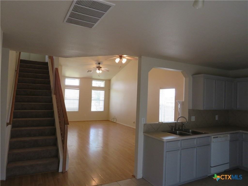 3607 Starfish Drive - Photo 7 of 16