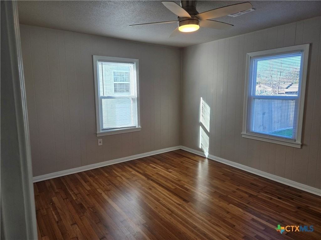 1706 South 41st Street - Photo 4 of 11