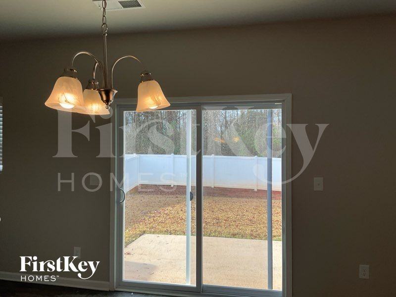 9620 Hamel Street - Photo 5 of 12