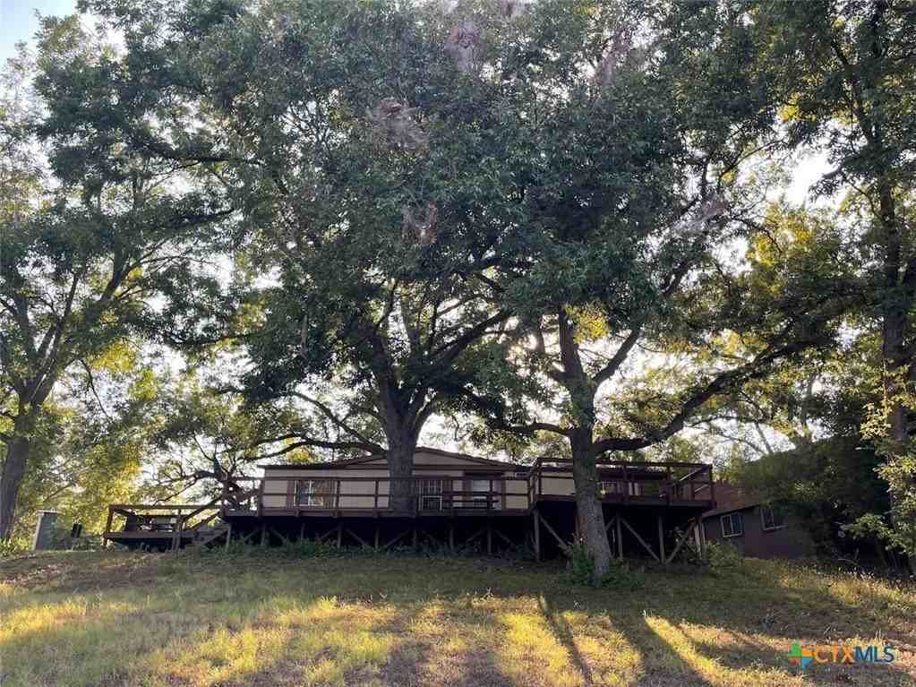 653 Scarbourough - Photo 2 of 25