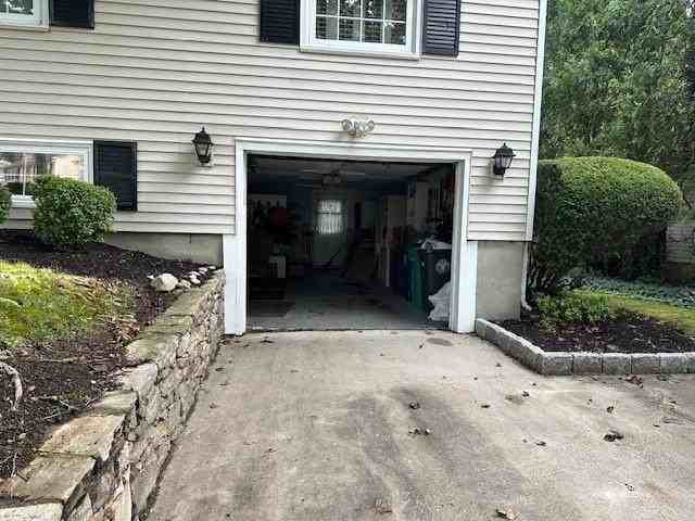 14 Rip Van Winkle Circle - Photo 2 of 27