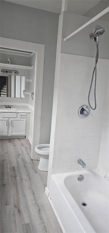 400 Broadway - Photo 5 of 9