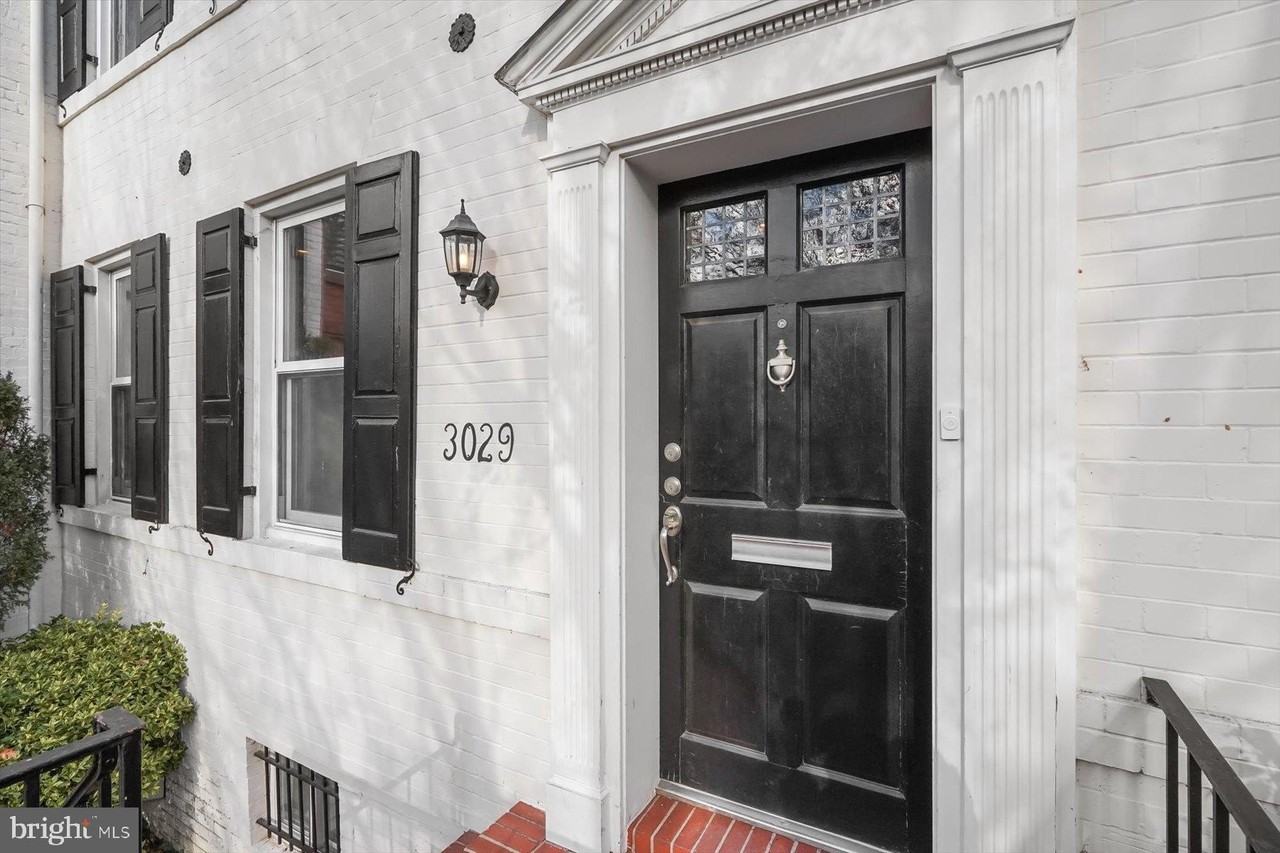 3029 Dent Place Northwest - Photo 2 of 25