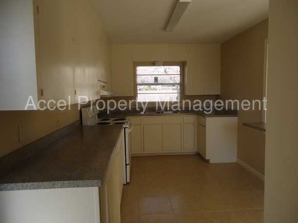 1222 W Esperanza Ave - Photo 3 of 7