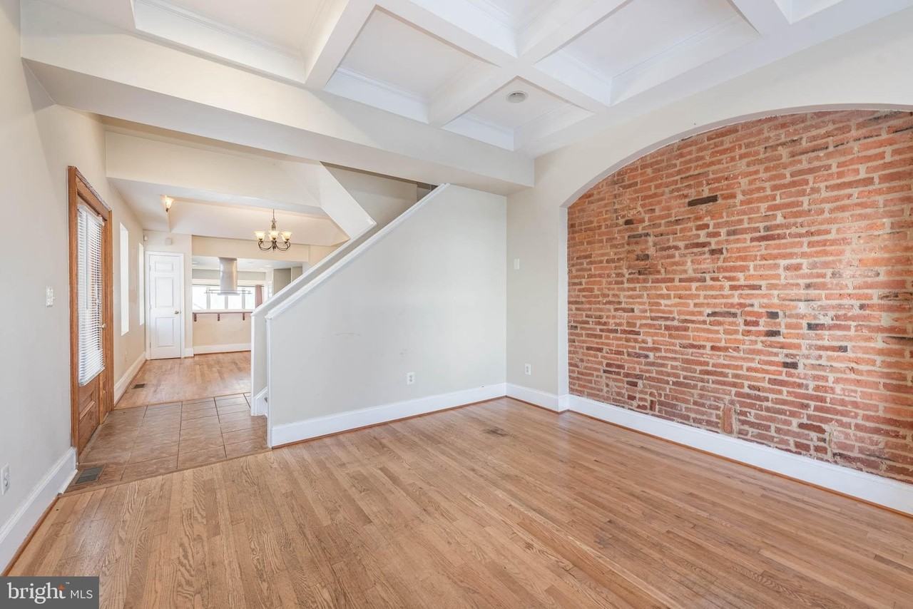 2227 Bank Street - Photo 2 of 39