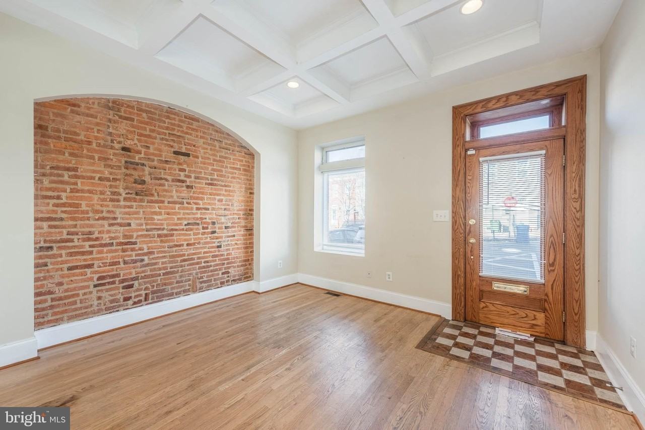 2227 Bank Street - Photo 3 of 39