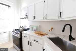 featured image of 838 Park Avenue #2B