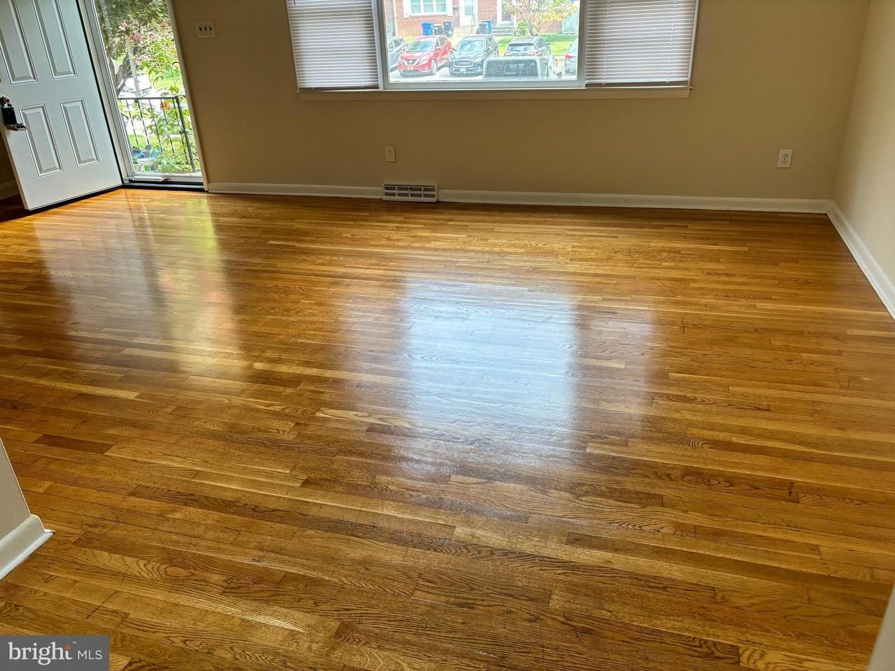 130 Charles Place - Photo 3 of 26