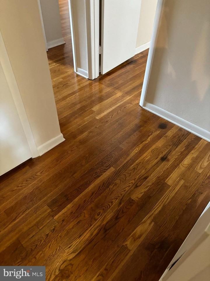 130 Charles Place - Photo 5 of 26