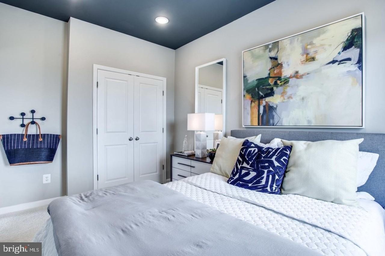 2571 Hopton Ln - Photo 6 of 41