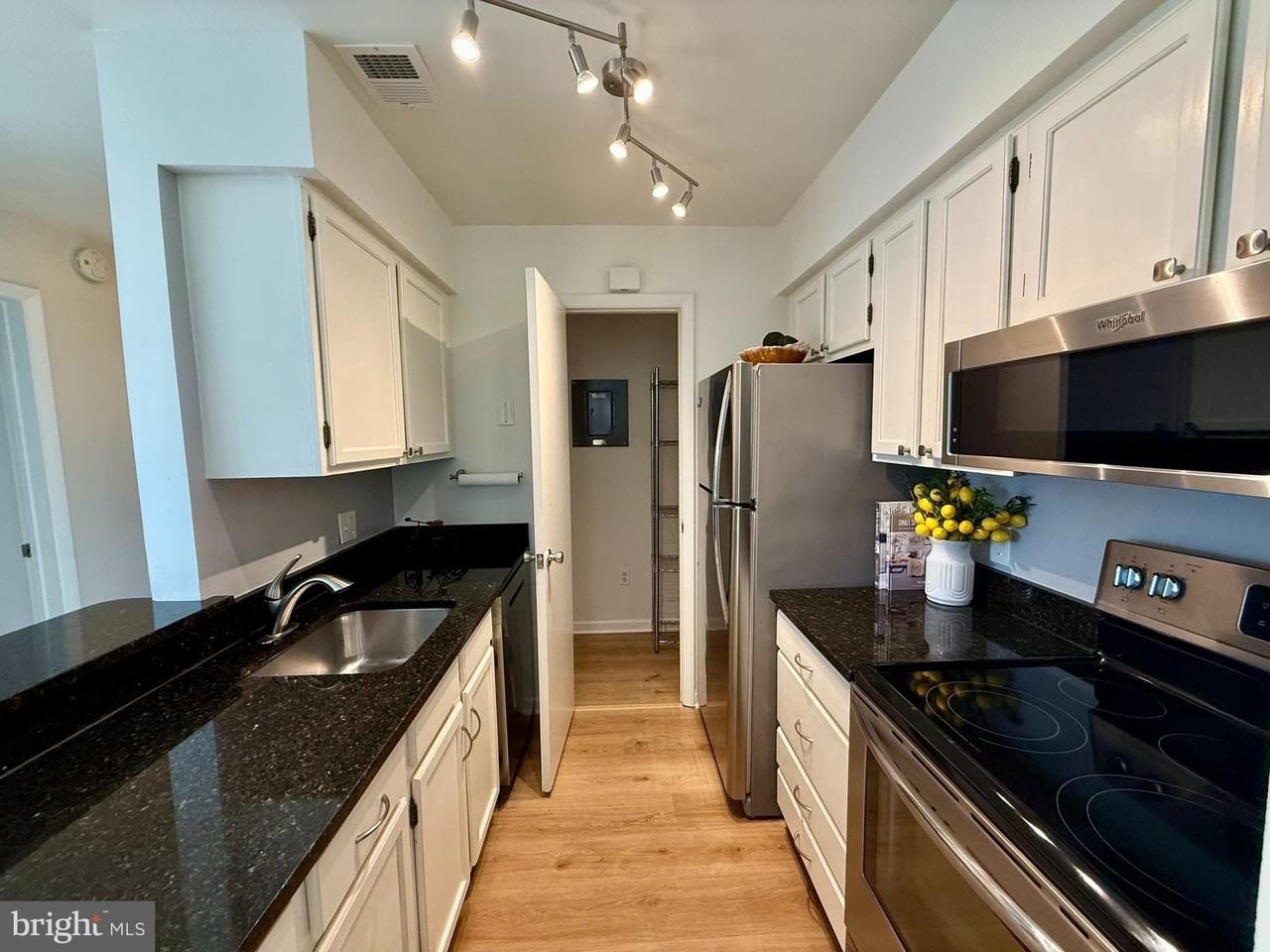 5355 Smooth Meadow Way #5 - Photo 7 of 26