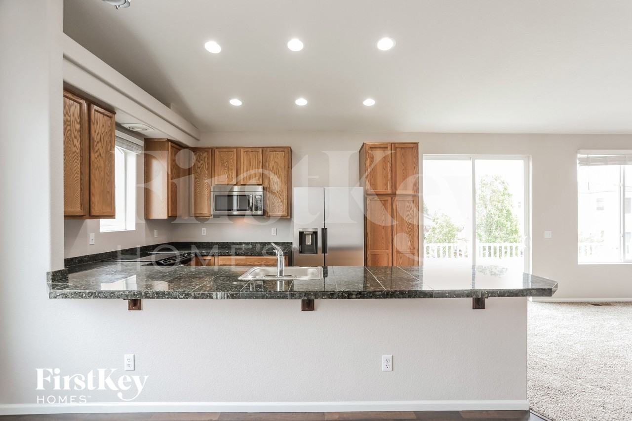 7954 Enclave Ln - Photo 6 of 15