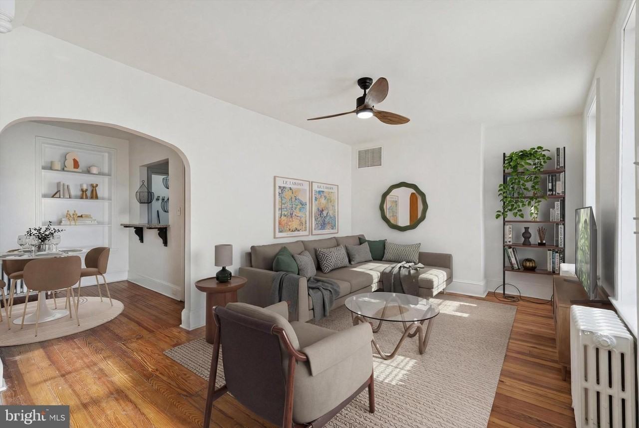 222 Carson Street - Photo 6 of 19