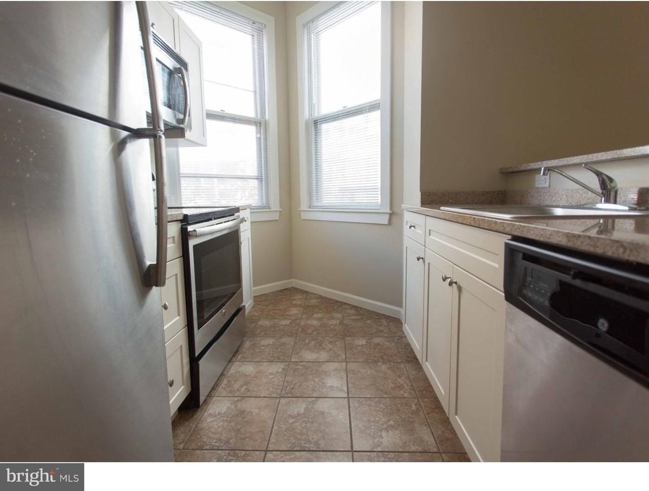 1100 Spruce Street #2B - Photo 7 of 22