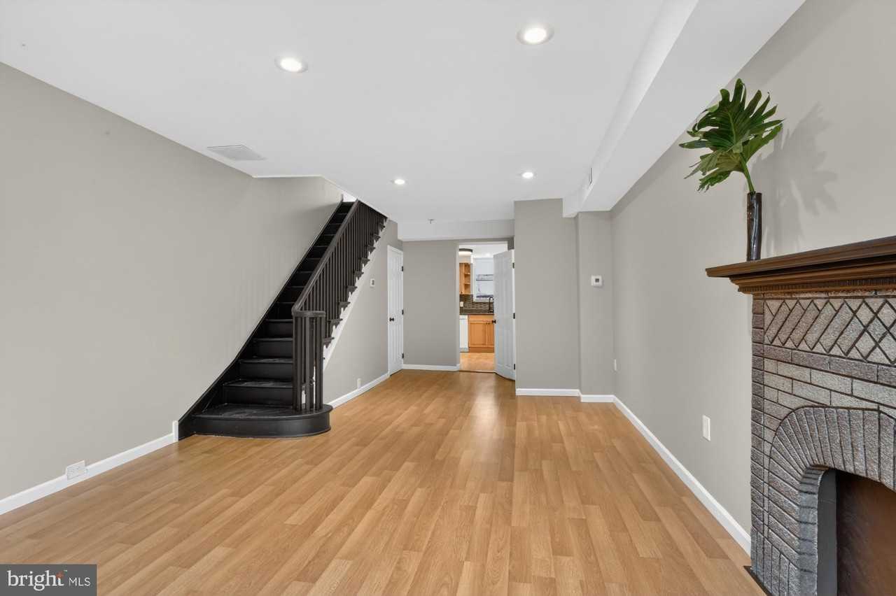 1908 South Jessup Street - Photo 5 of 26