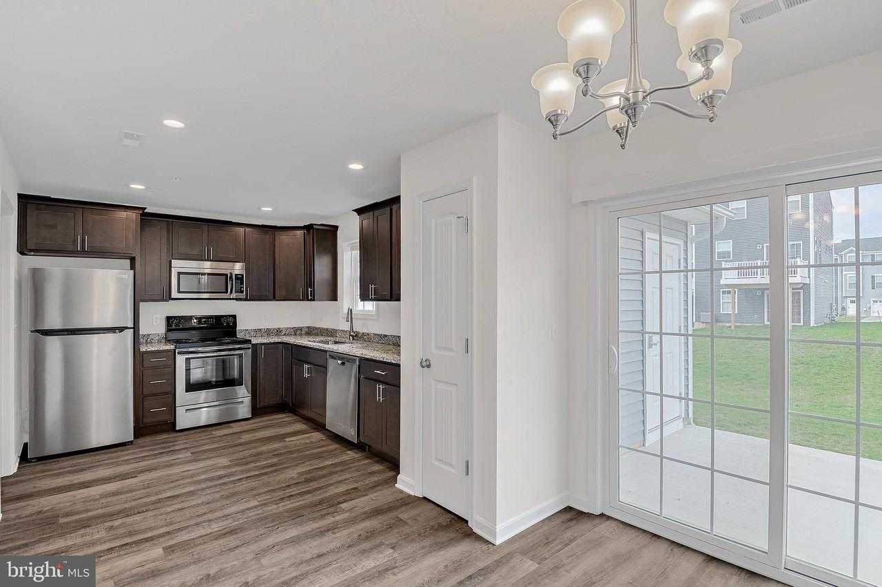 403 Valor Way - Photo 7 of 22