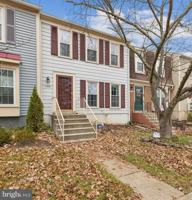 featured image of 7420 Houndsbury Ct