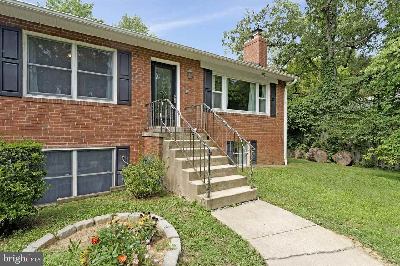 6513 Old Dominion Drive - Photo 3 of 50