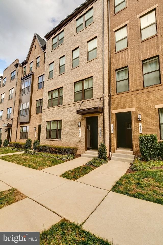 20687 Heron Landing Dr - Photo 2 of 39