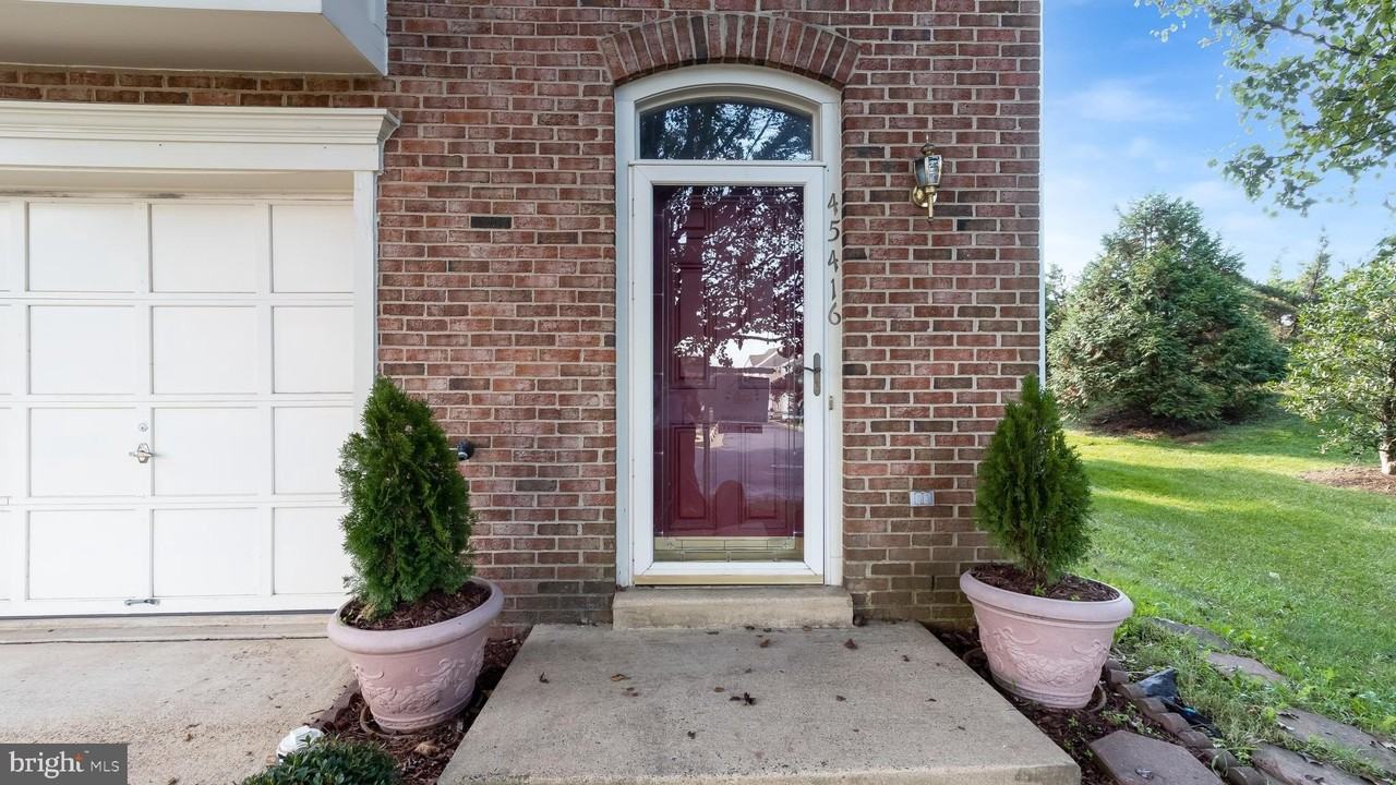 45416 Baggett Terrace - Photo 3 of 46