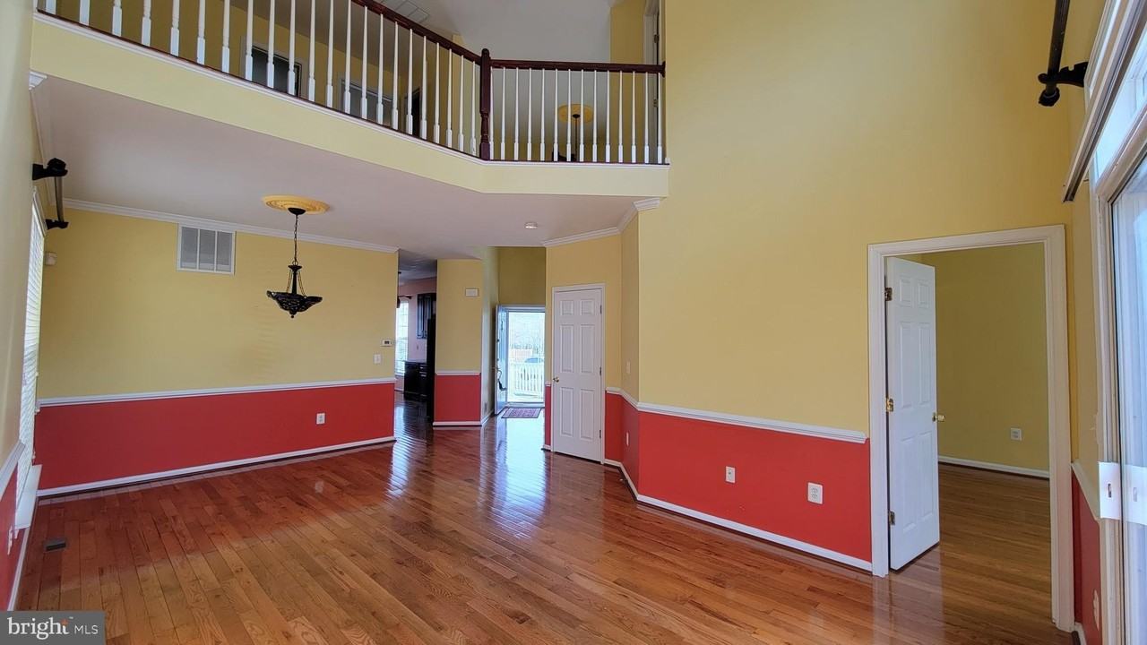 12132 Tango Ln - Photo 4 of 40