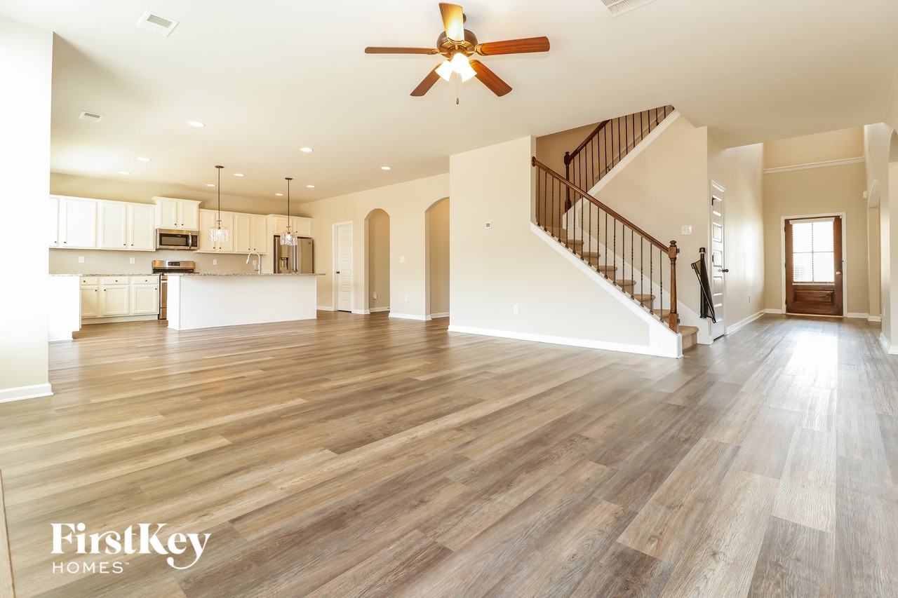 225 Villa Grande Drive - Photo 2 of 15