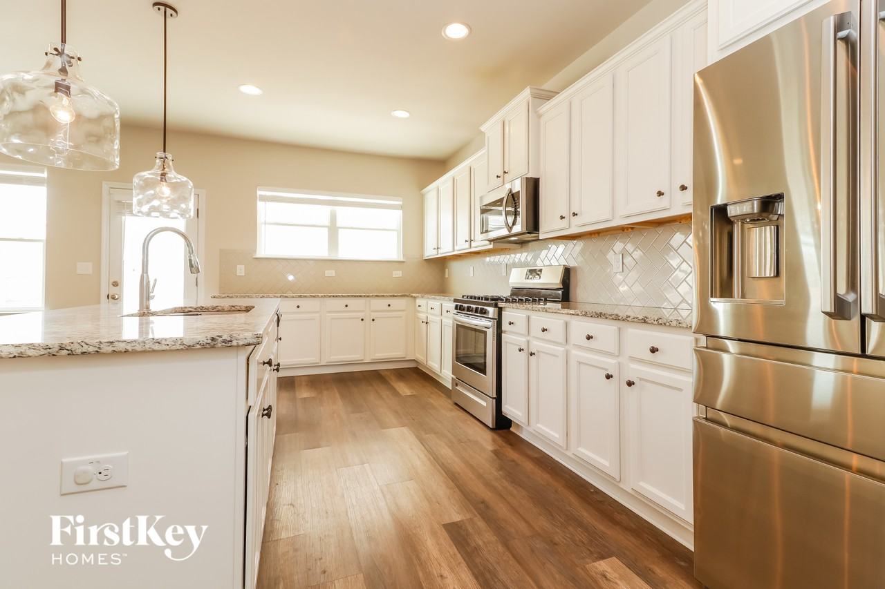 225 Villa Grande Drive - Photo 6 of 15