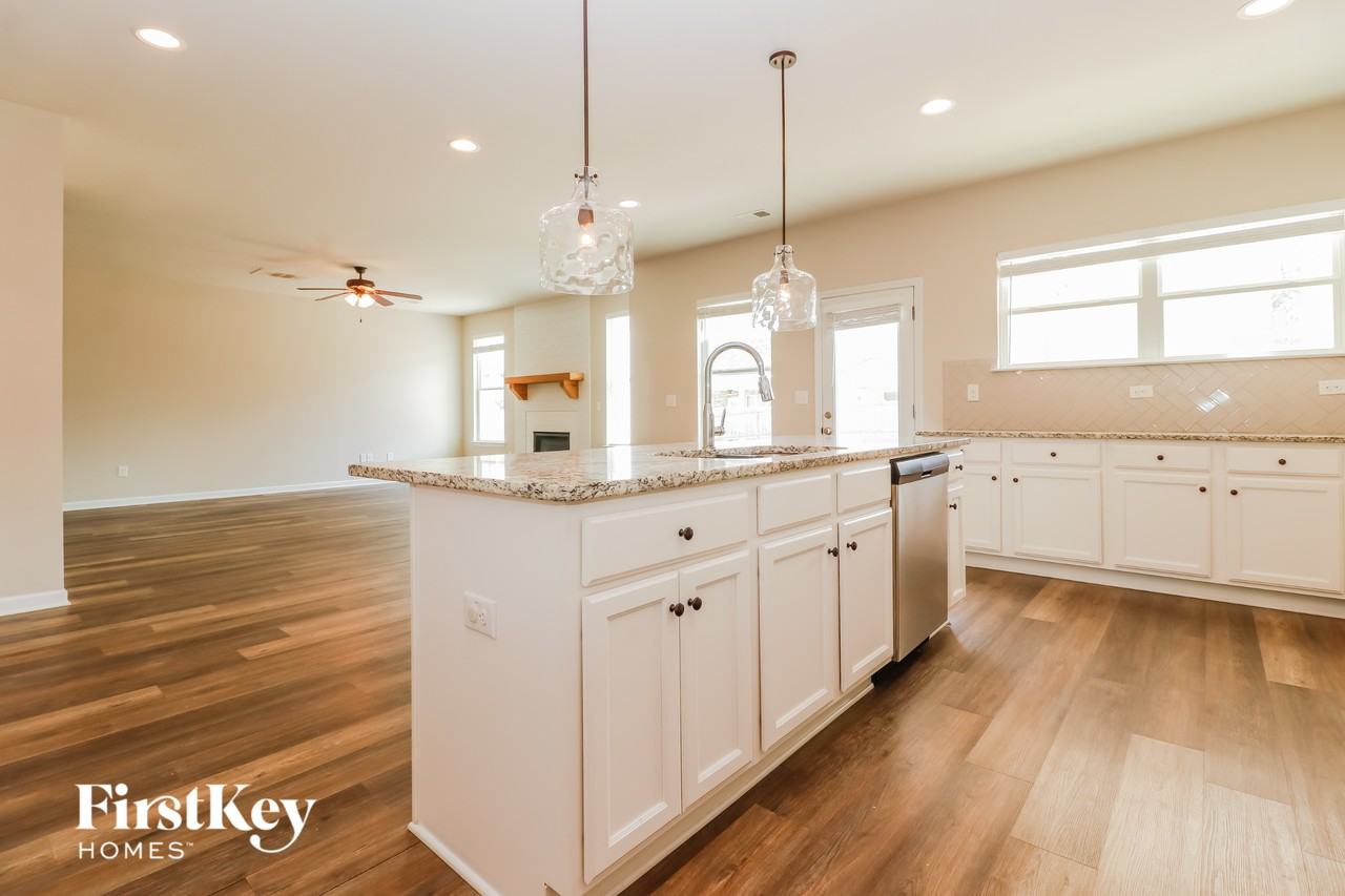 225 Villa Grande Drive - Photo 7 of 15