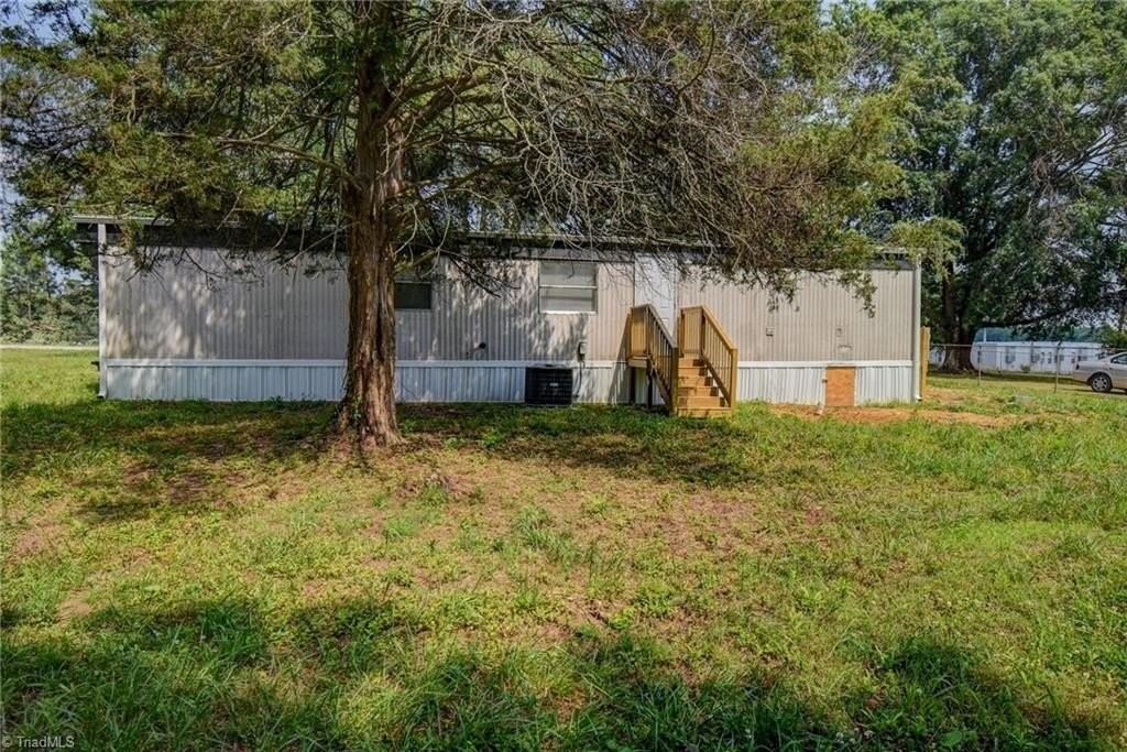 5947 Julian Airport Rd - Photo 5 of 18