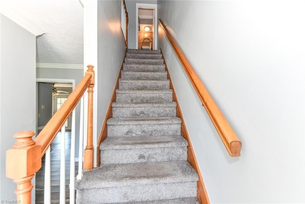 307 College Rd - Photo 5 of 12