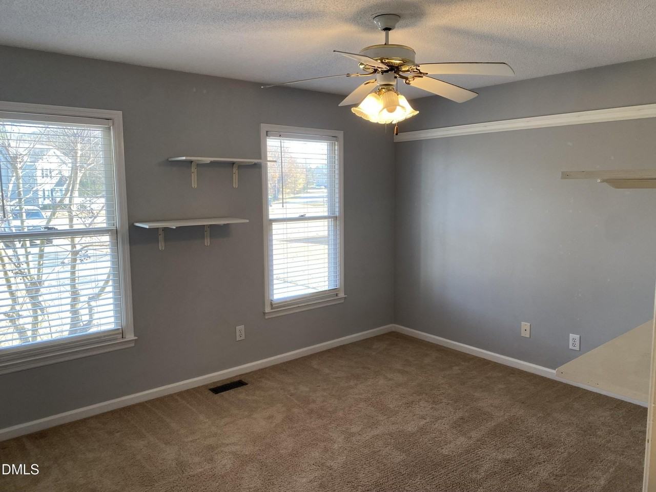 1309 Squire Ridge Dr - Photo 2 of 14