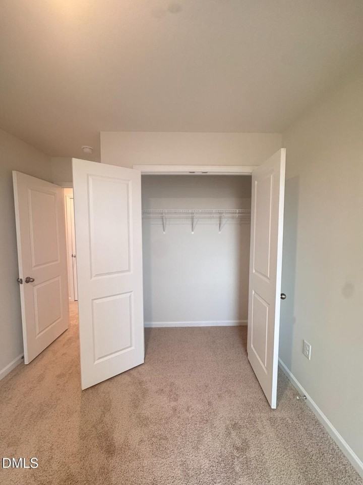 163 Starlight Street - Photo 6 of 50