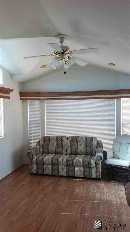 13698 E 51st St #B - Photo 4 of 15