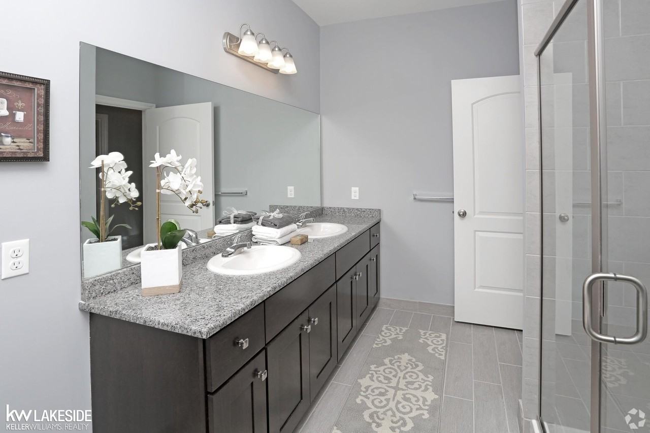 54201 Bay Point Drive - Photo 6 of 12