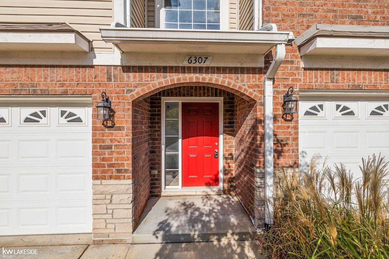 6227 Windemere Lane - Photo 5 of 38