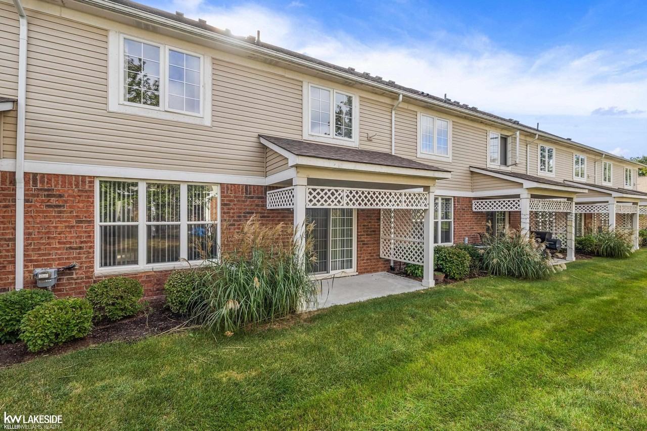 6227 Windemere Lane - Photo 7 of 38