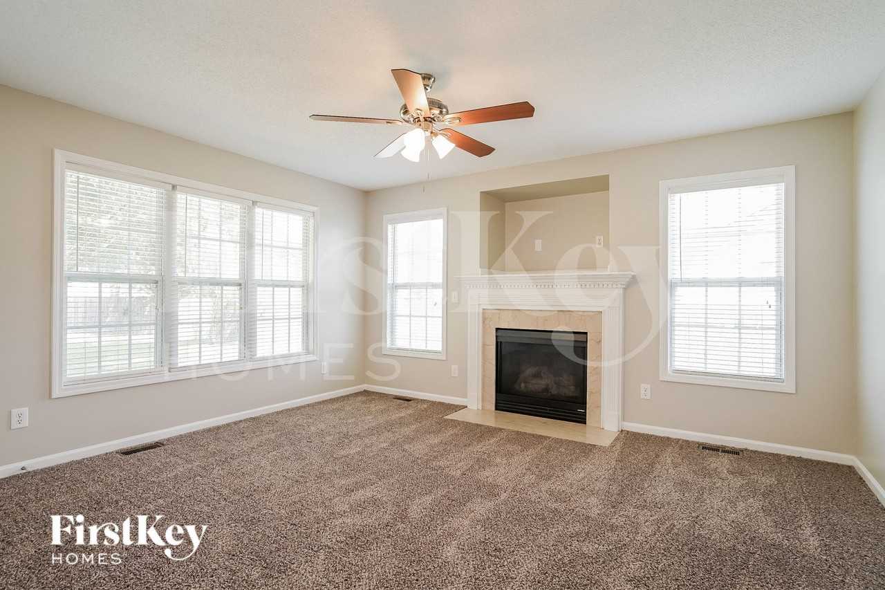 94 Tylerstone Dr - Photo 3 of 15