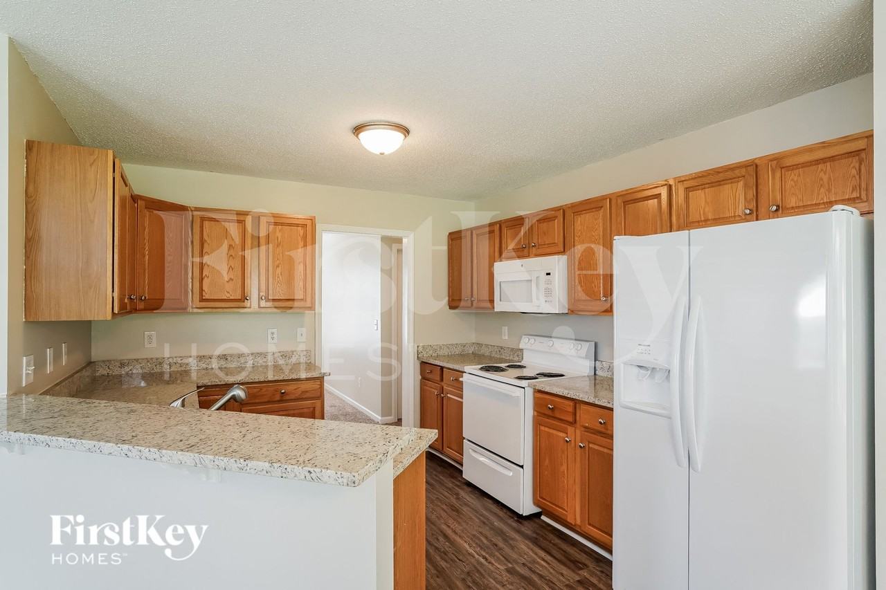 94 Tylerstone Dr - Photo 6 of 15