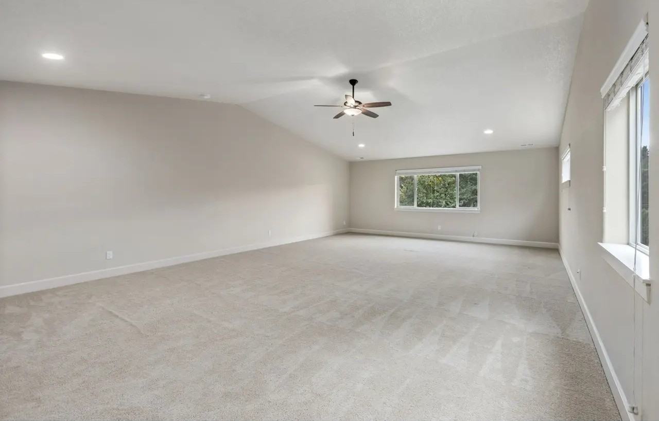 8826 Southwest Spruce Street #1 - Photo 7 of 11