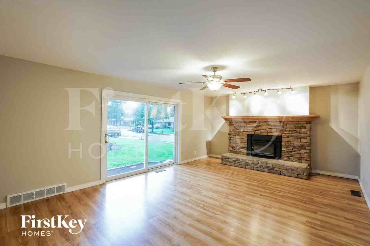 8979 Sappington Rd - Photo 3 of 15