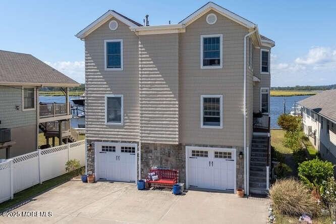 630 Ocean Avenue - Photo 2 of 28