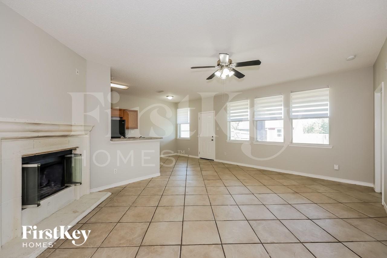 6400 Rainwater Way - Photo 3 of 16