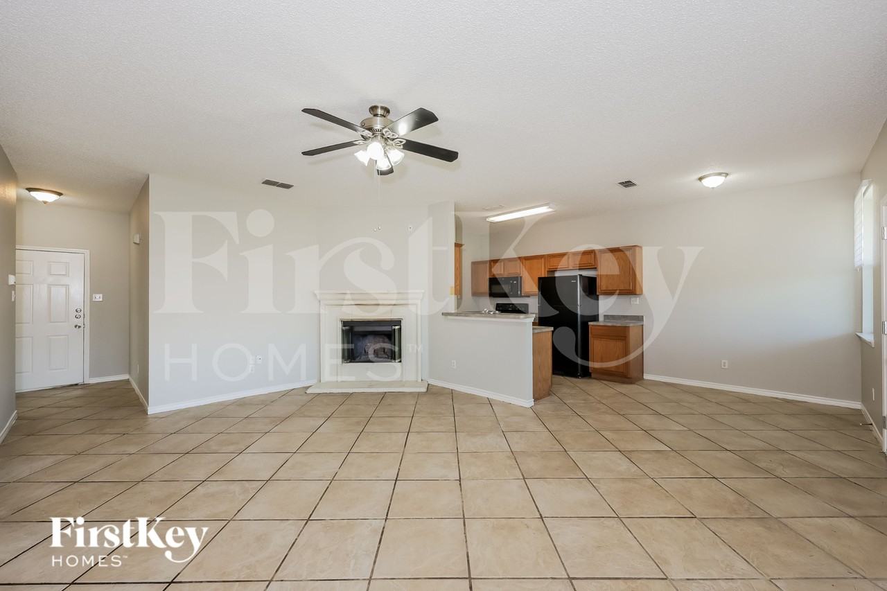 6400 Rainwater Way - Photo 4 of 16