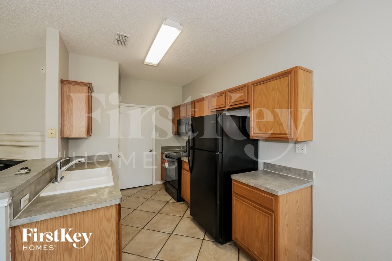 6400 Rainwater Way - Photo 6 of 16