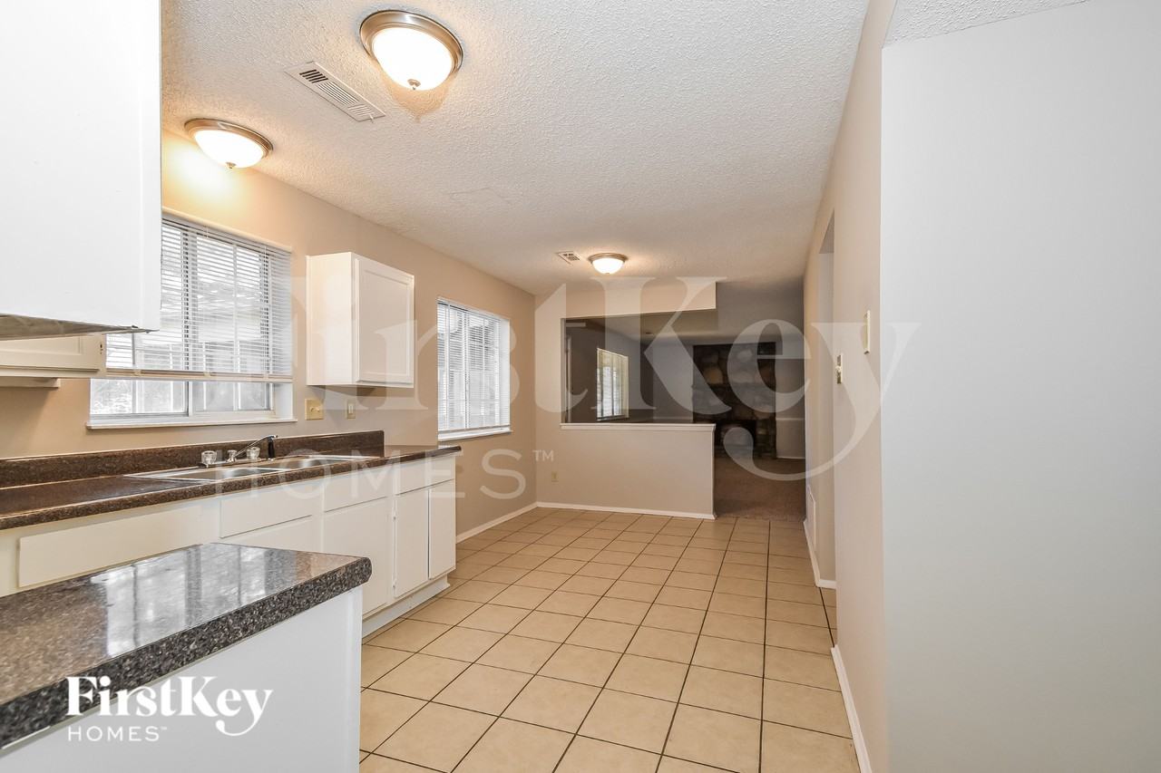 2818 Ravenwood Drive - Photo 6 of 19