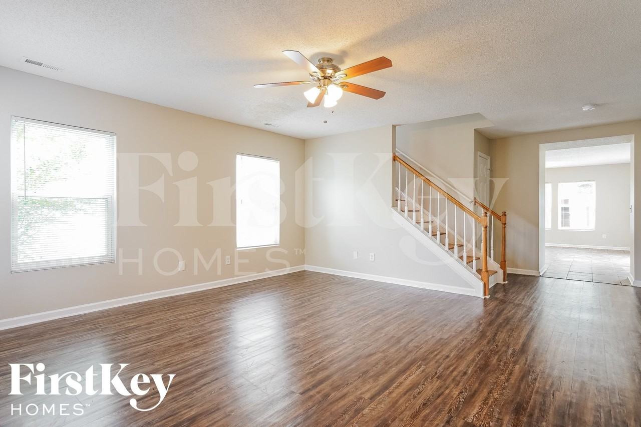 2609 Quarry Ridge Lane - Photo 4 of 15