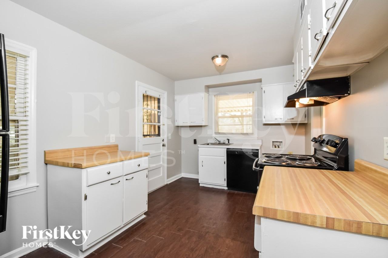 1458 S White Station Rd - Photo 7 of 19